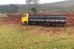 BPRv apreende caminhão com 49 pneus e 29 caixas de Whisky contrabandeados no Oeste do estado
