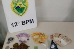 Polícia Militar encaminha suspeito de tráfico de drogas no centro de Curitiba