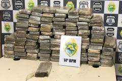 Mais de 100 quilos de maconha são apreendidos pela PM no Oeste do estado