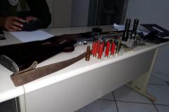 Polícia Ambiental prende dois homens que estavam com armas e munições para a caça no Noroeste do estado