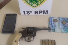 Em Nova Fátima (PR), PM encaminha dupla após denunciante relatar que ambos planejavam um roubo; arma de fogo foi apreendida 