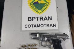 Durante blitz, BPTran apreende arma de fogo com numeração suprimida na Capital do estado