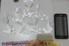 Abordagem da PM resulta na apreensão de drogas e no encaminhamento de um rapaz em Cambé (PR)