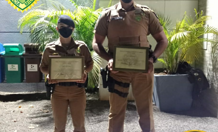 Policiais militares que evitaram suicídio recebem Moção de Aplausos na Câmara Municipal de Ivaiporã