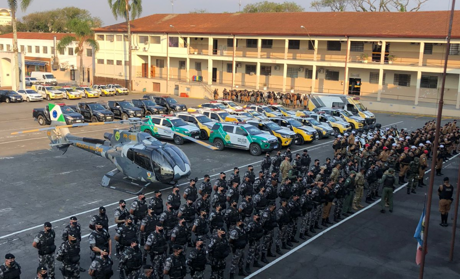 Operação da PM na Capital e RMC na sexta e sábado prende 32 pessoas e apreende drogas; foragido por homicídio foi preso