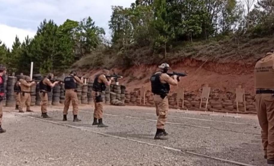 Polícia Militar do Paraná: NÓS FAZEMOS A DIFERENÇA.
